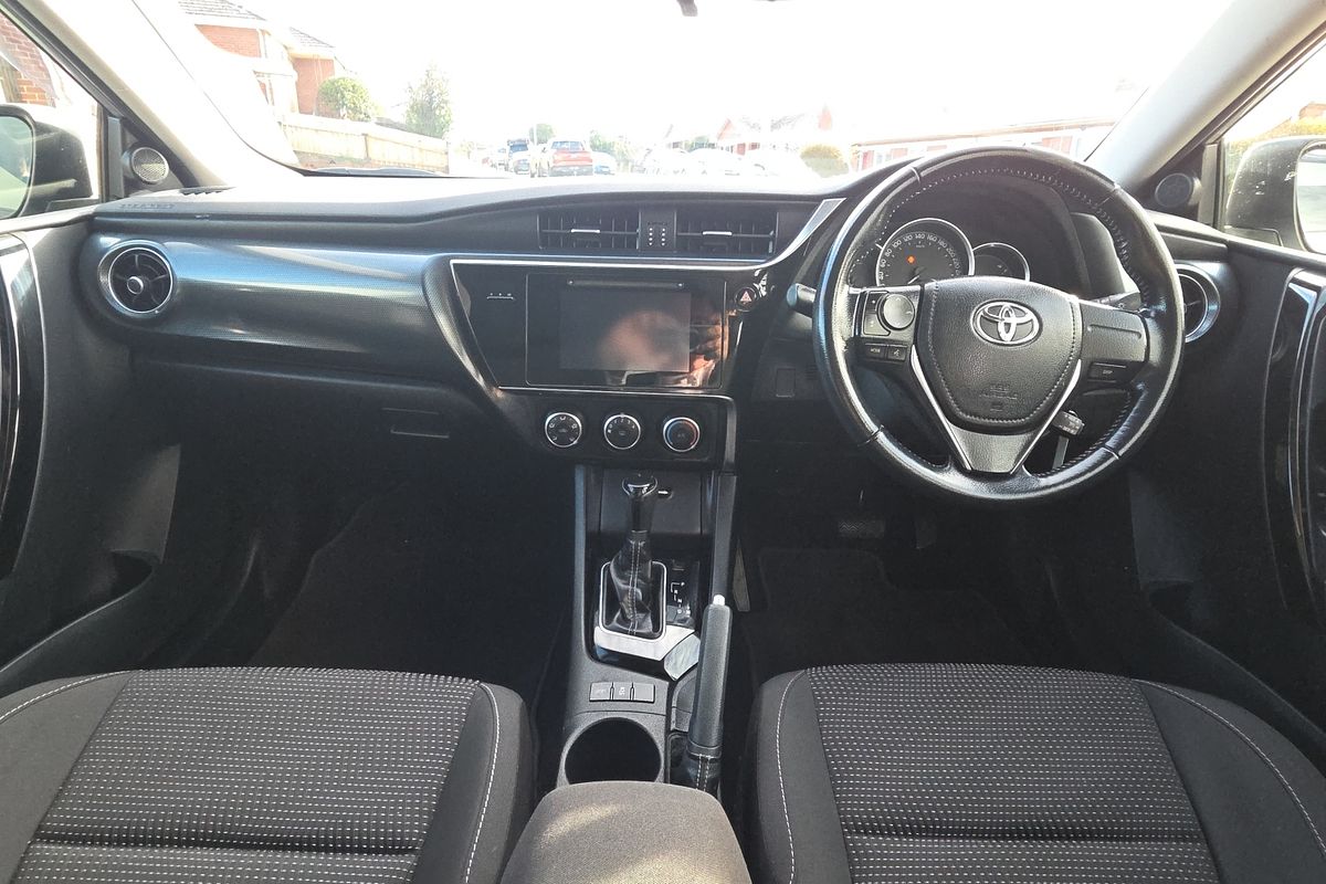 2017 Toyota Corolla Ascent Sport ZRE182R