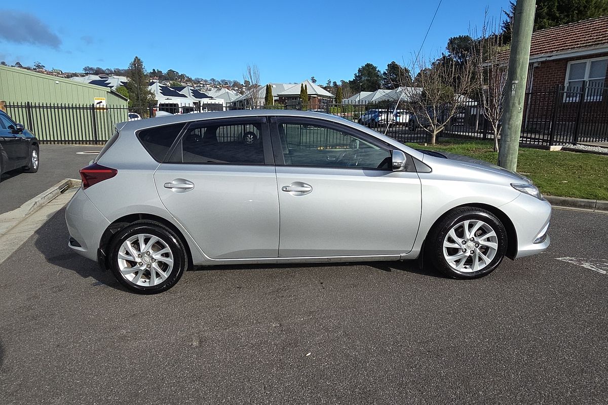 2017 Toyota Corolla Ascent Sport ZRE182R