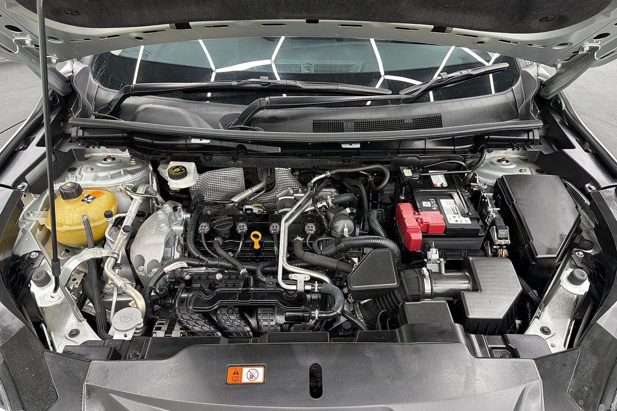 2023 Mitsubishi Outlander ES ZM