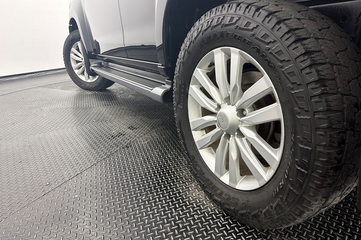 2018 Isuzu MU-X LS-U