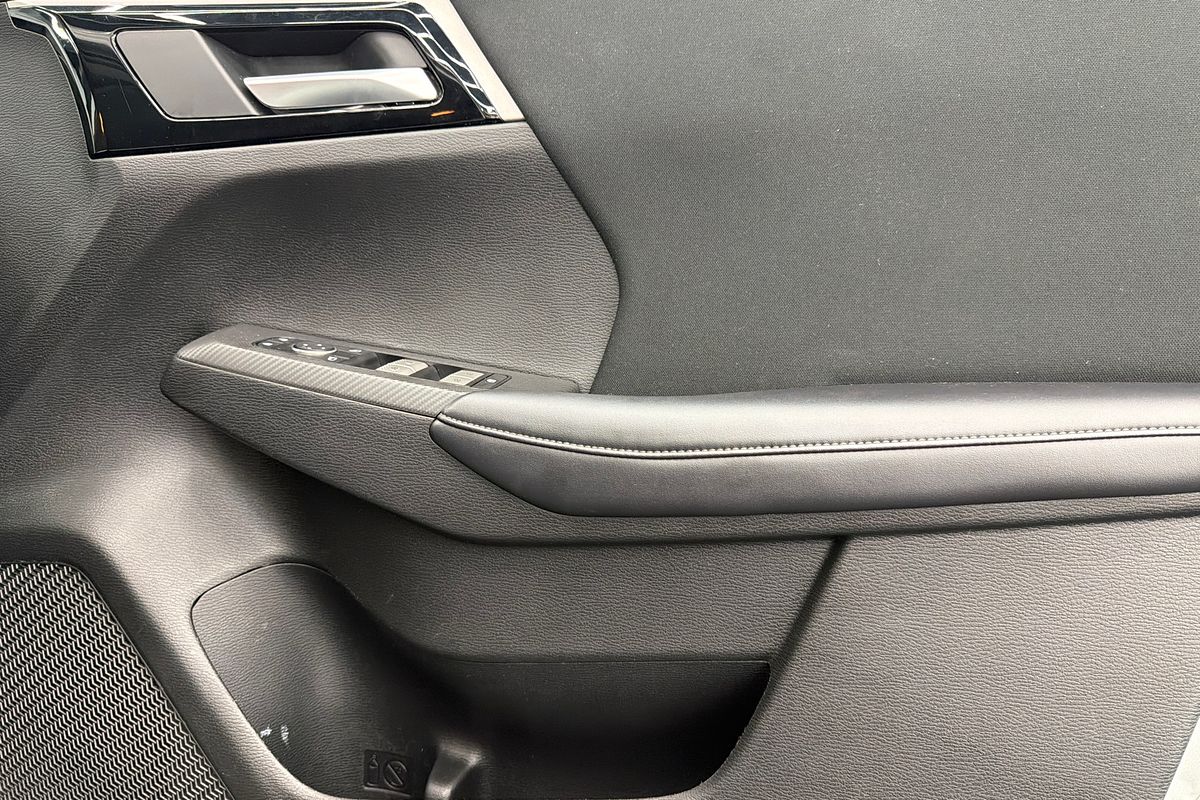2023 Mitsubishi Outlander ES ZM