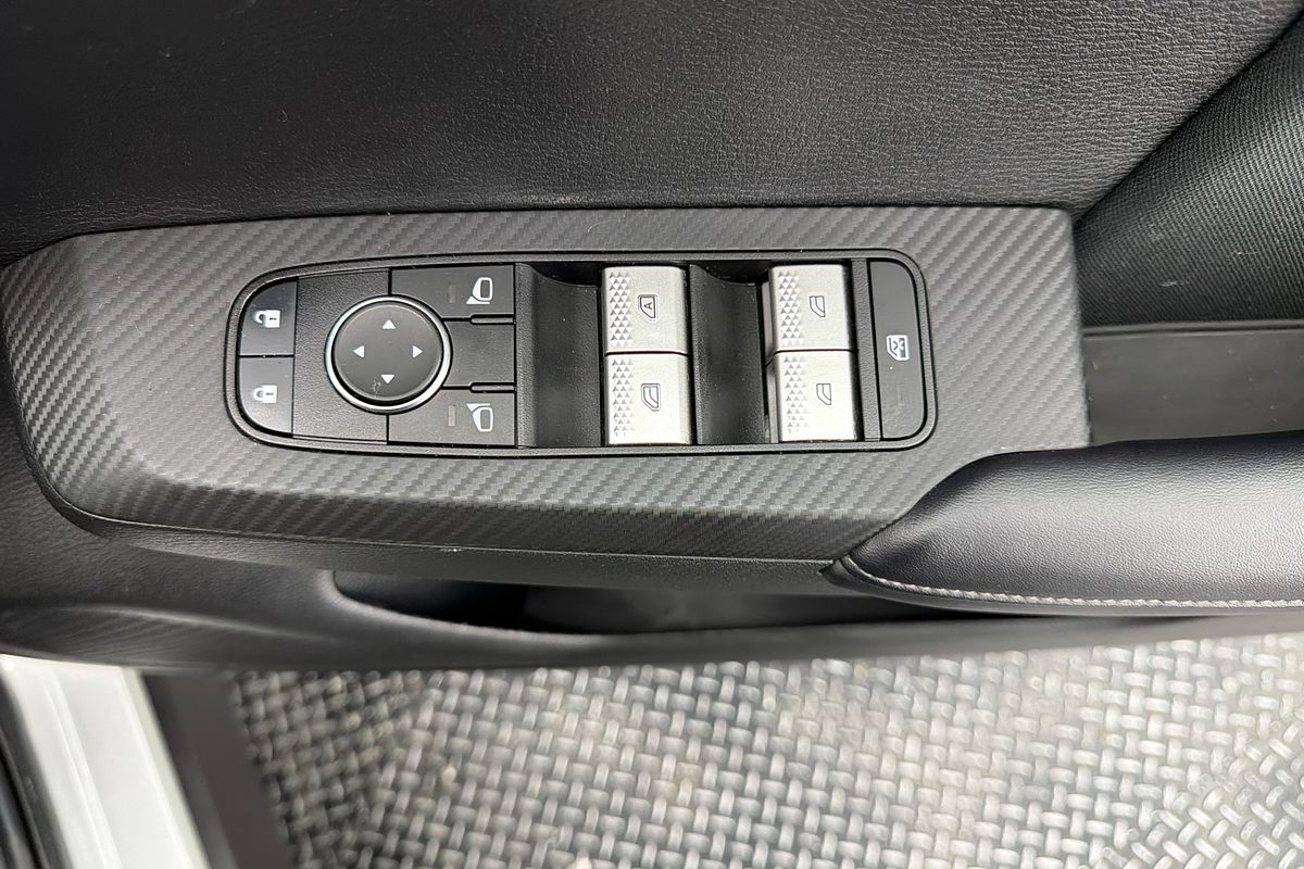 2023 Mitsubishi Outlander ES ZM
