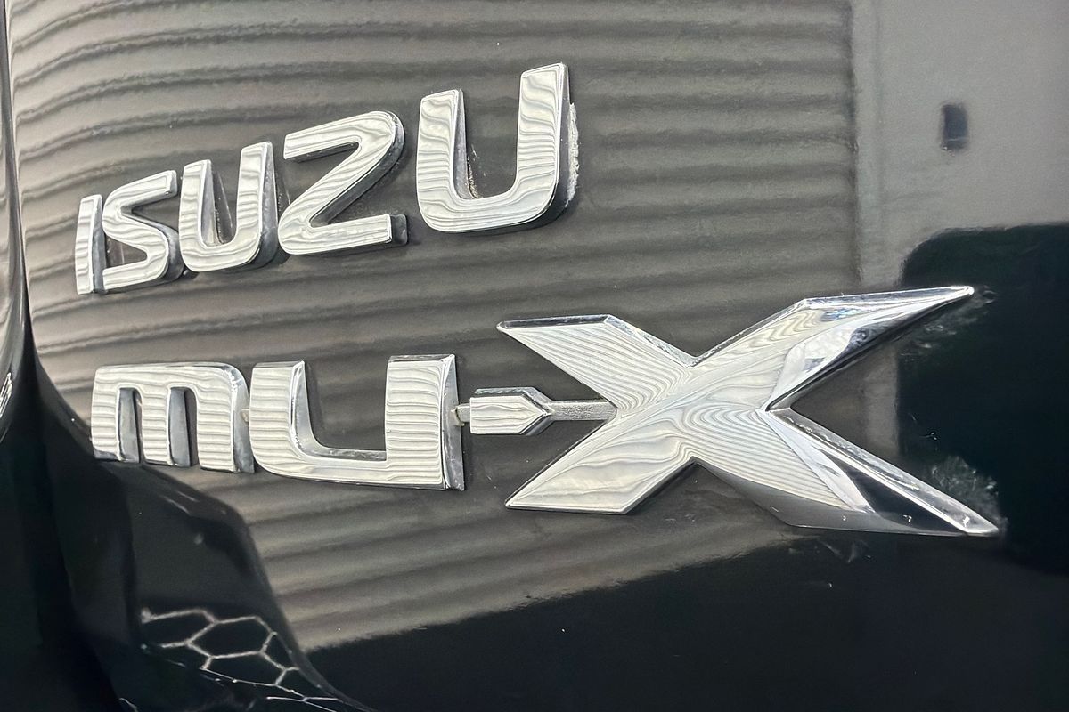 2018 Isuzu MU-X LS-U