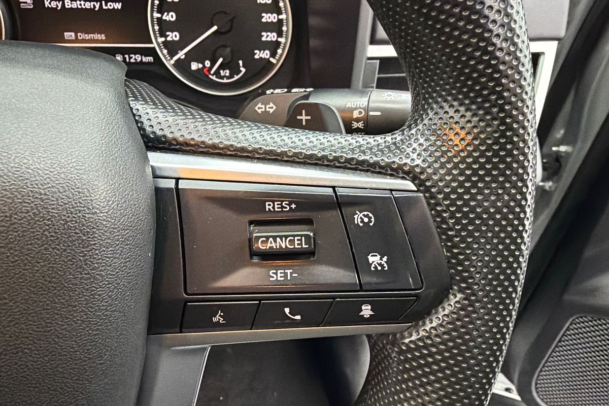 2023 Mitsubishi Outlander ES ZM
