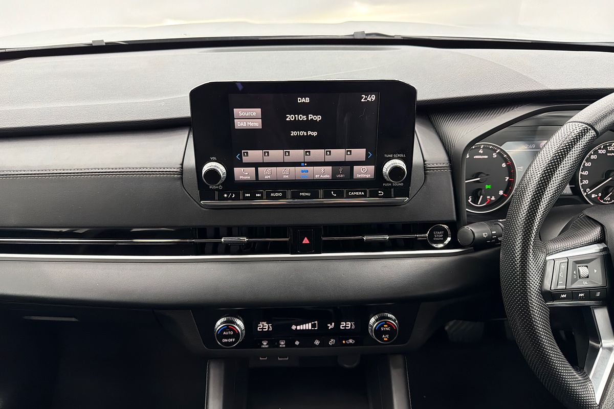2023 Mitsubishi Outlander ES ZM