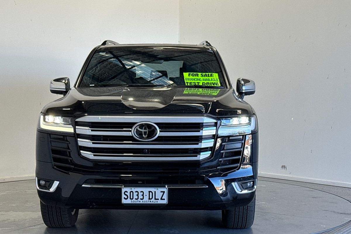 2025 Toyota Landcruiser Sahara ZX FJA300R