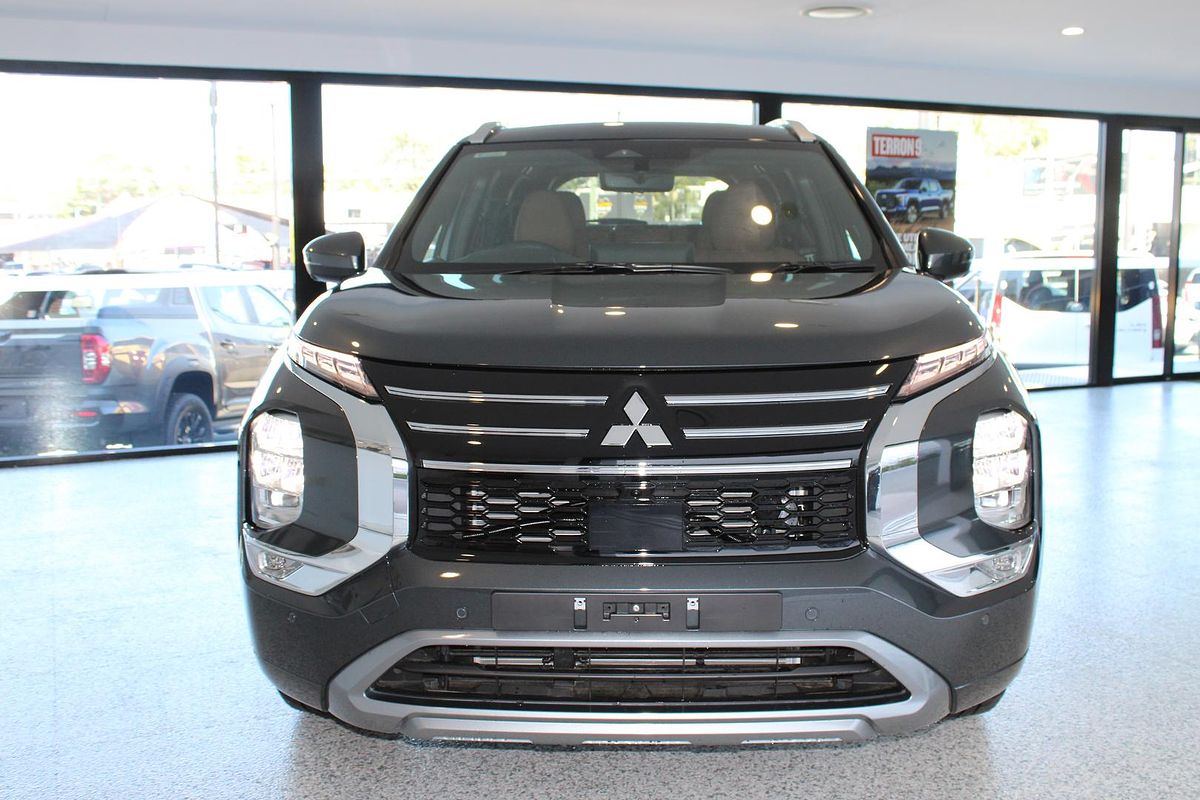 2026 Mitsubishi Outlander Exceed Tourer ZM