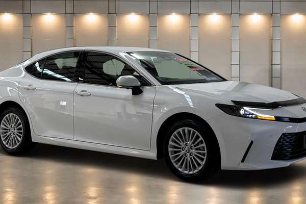 2026 Toyota Camry Ascent AXVH80R