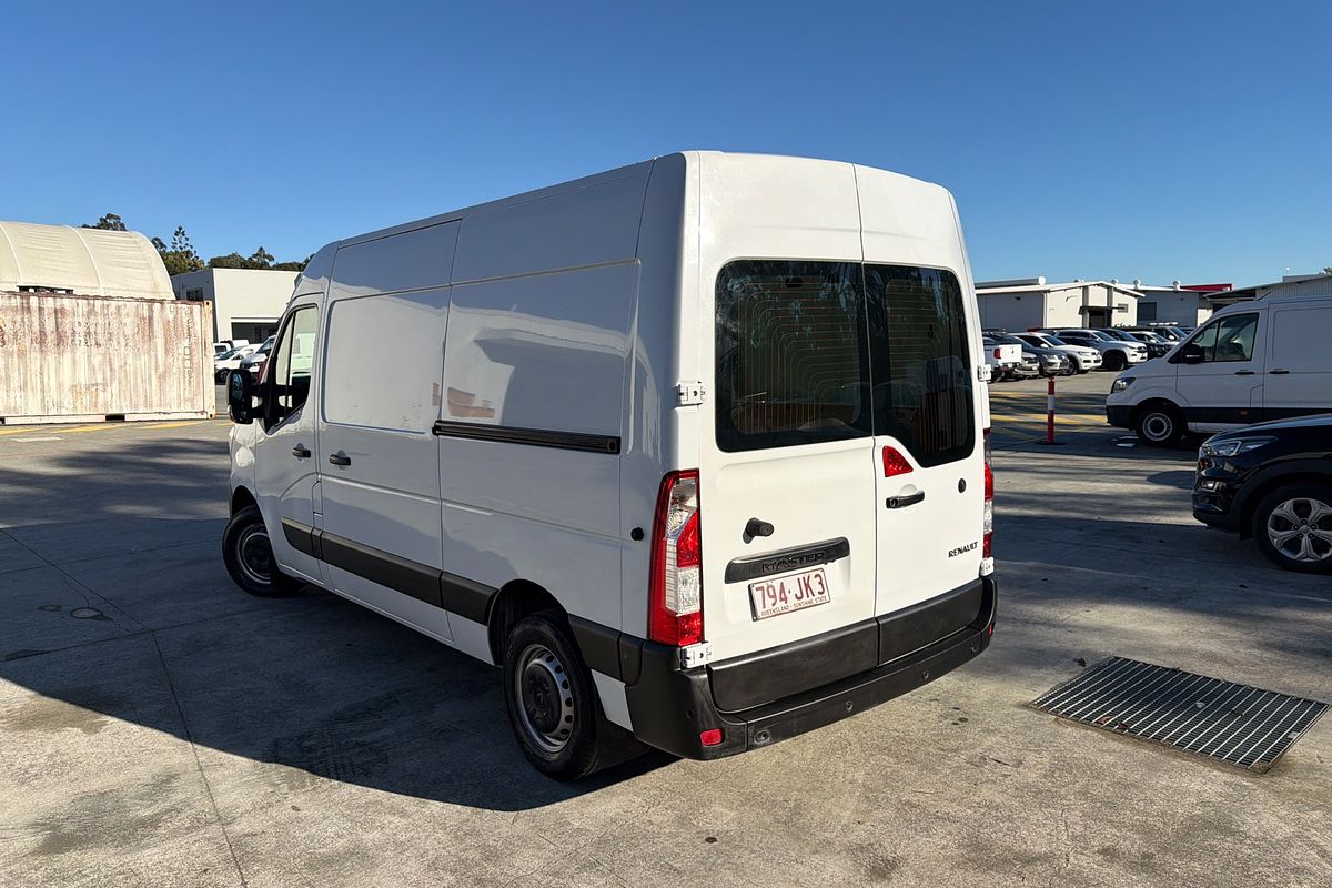 2023 Renault Master Pro 110kW X62 Phase 2 MWB Mid Roof