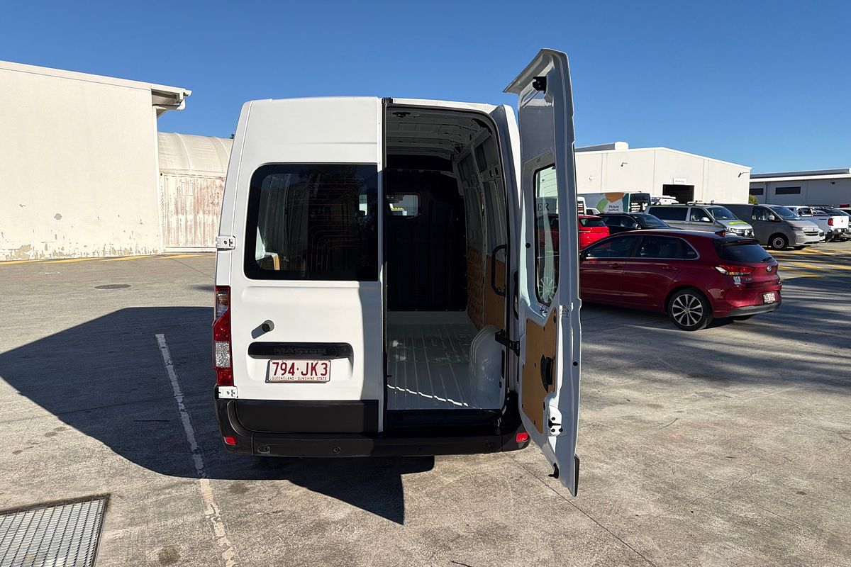 2023 Renault Master Pro 110kW X62 Phase 2 MWB Mid Roof