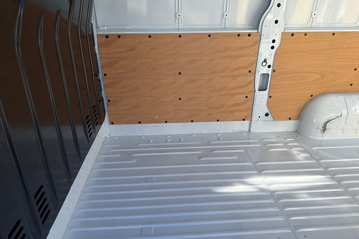2023 Renault Master Pro 110kW X62 Phase 2 MWB Mid Roof