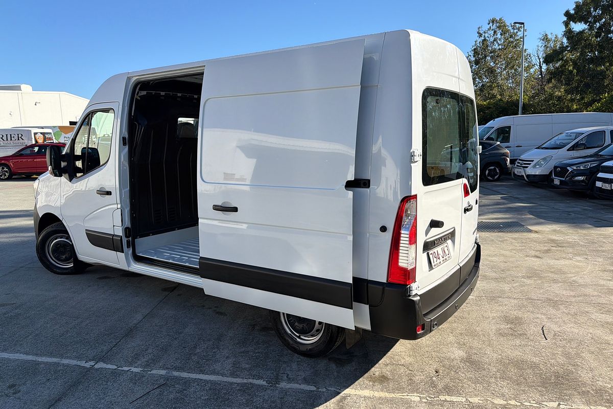 2023 Renault Master Pro 110kW X62 Phase 2 MWB Mid Roof