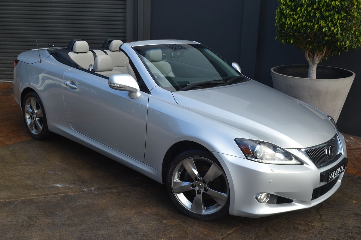 2012 Lexus IS IS250 C Sports Luxury GSE20R