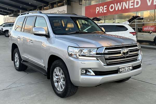 2018 Toyota Landcruiser Sahara VDJ200R