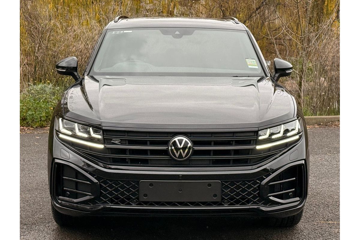 2026 Volkswagen Touareg 210TDI Wolfsburg Edition RC