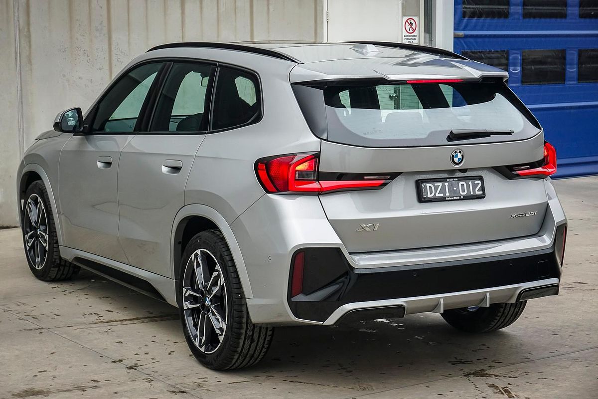 2026 BMW X1 xDrive20i U11