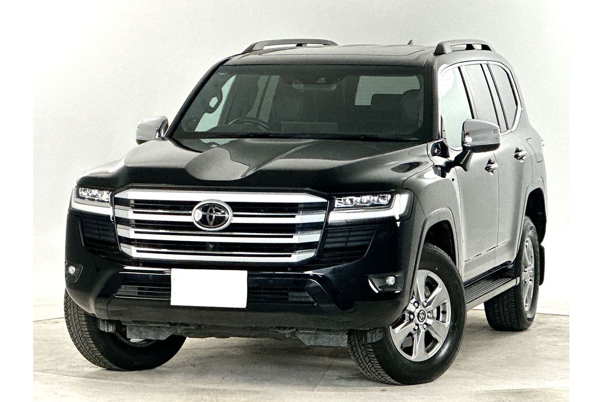 2021 Toyota Landcruiser Sahara FJA300R