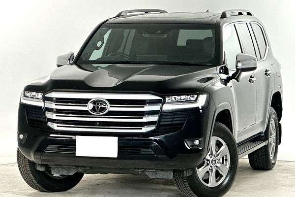 2021 Toyota Landcruiser Sahara FJA300R