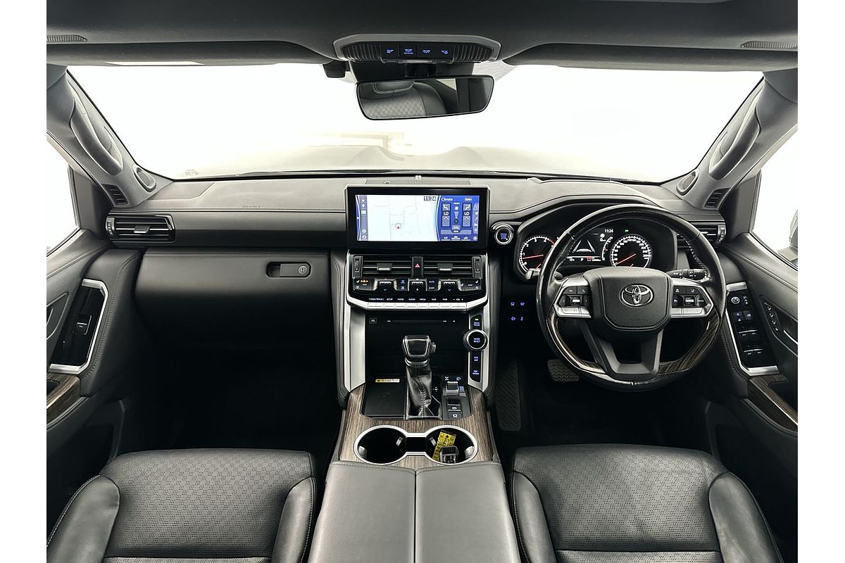 2021 Toyota Landcruiser Sahara FJA300R