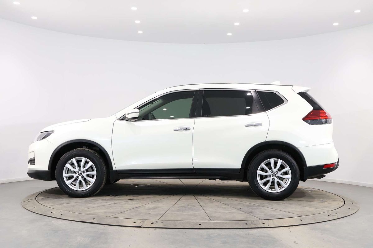 2022 Nissan X-TRAIL ST T32