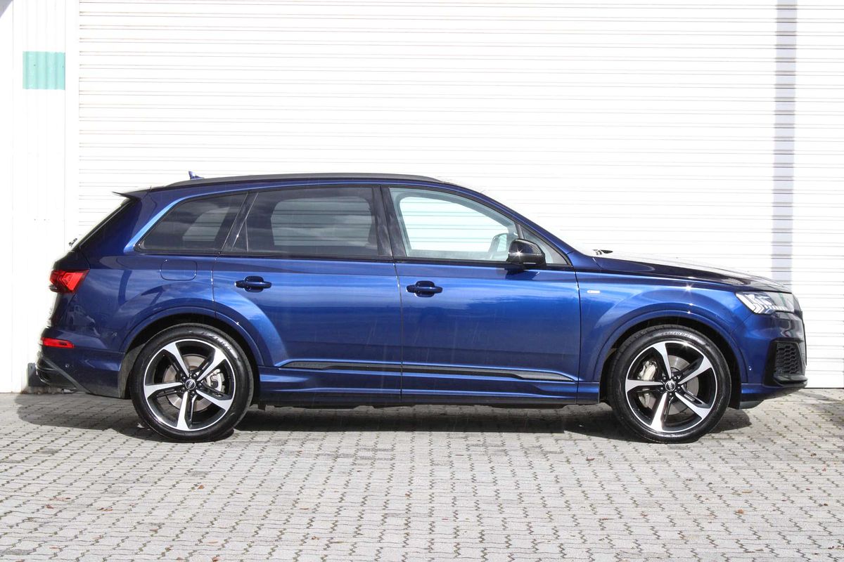 2021 Audi Q7 50 TDI S line 4M