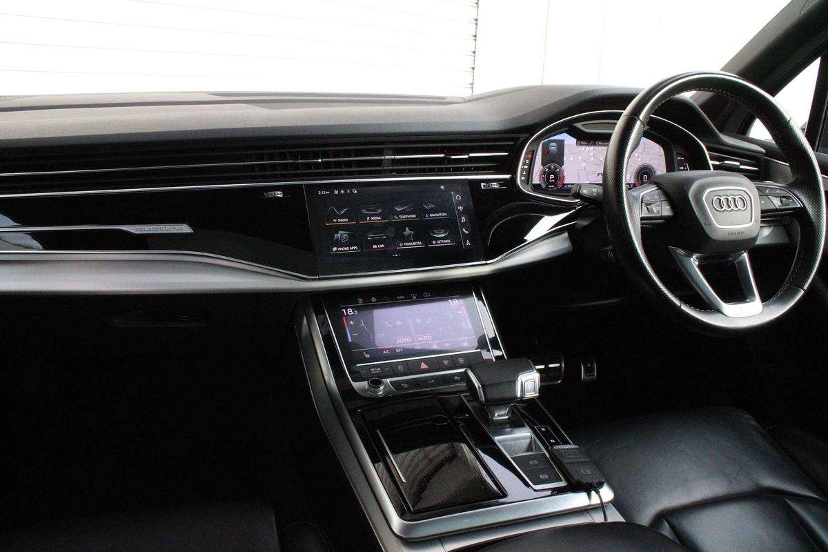 2021 Audi Q7 50 TDI S line 4M