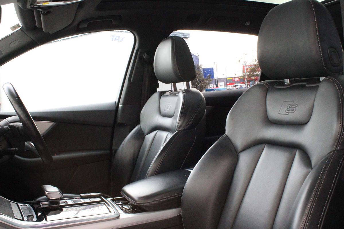 2021 Audi Q7 50 TDI S line 4M