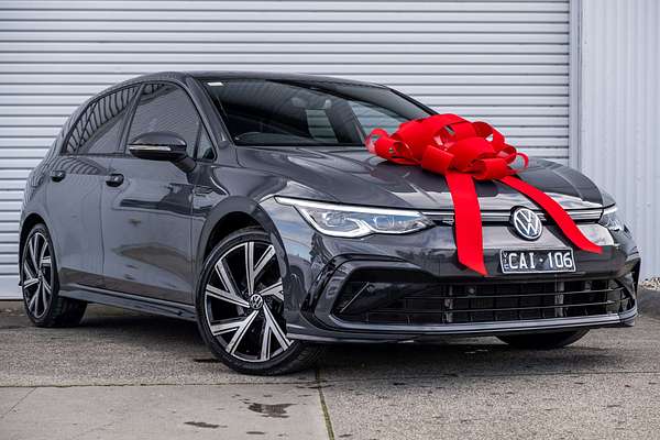 2022 Volkswagen Golf 110TSI R-Line 8
