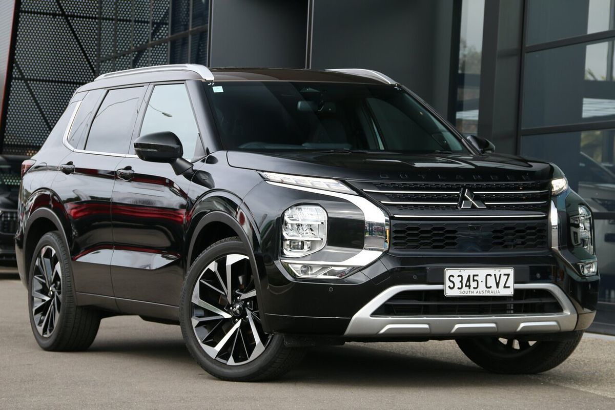 2023 Mitsubishi Outlander Exceed Tourer ZM
