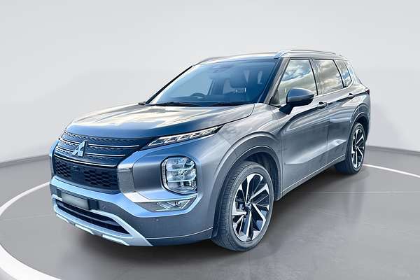 2023 Mitsubishi Outlander Exceed ZM
