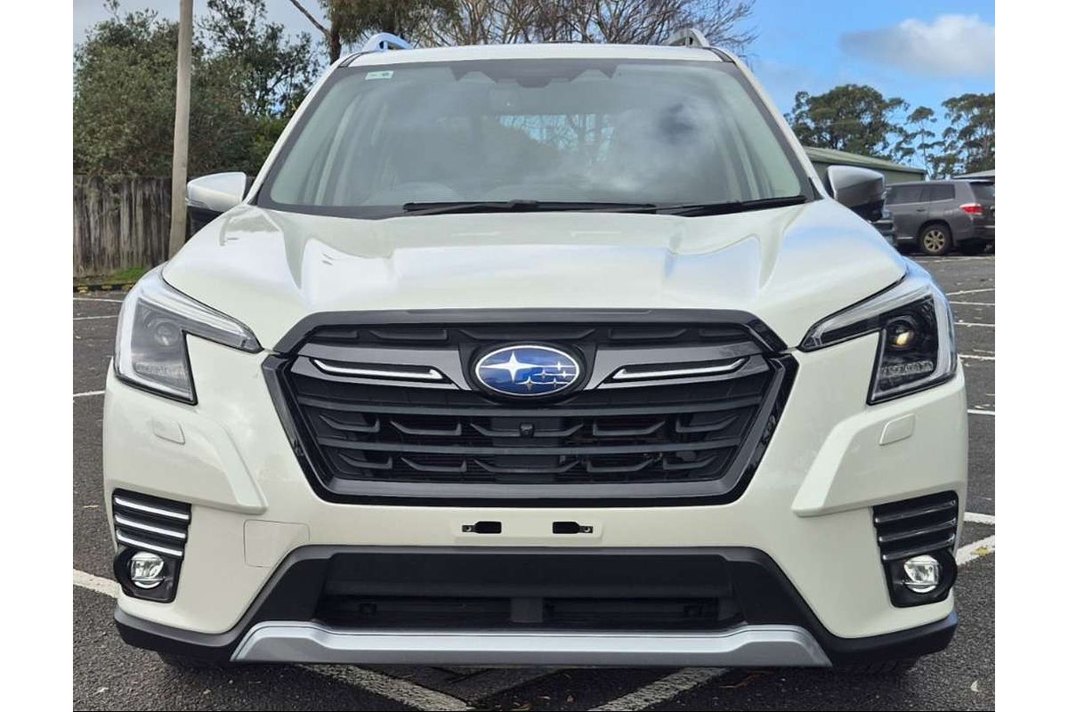 2023 Subaru Forester Hybrid S S5