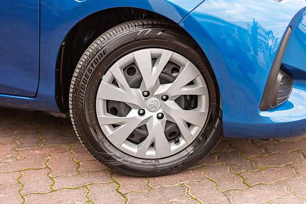 2017 Toyota Yaris Ascent NCP130R thumb-2