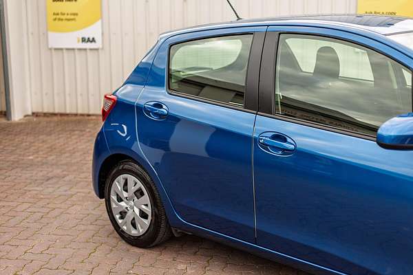 2017 Toyota Yaris Ascent NCP130R thumb-5