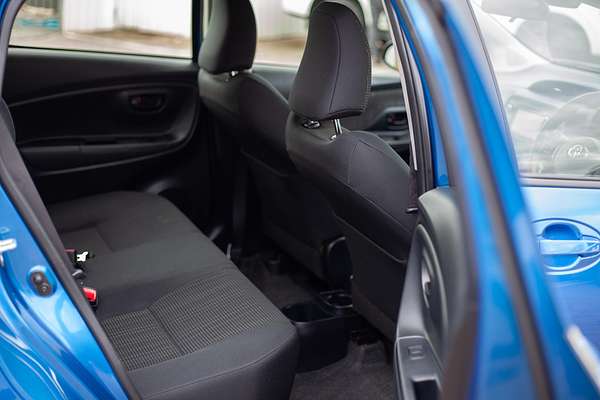 2017 Toyota Yaris Ascent NCP130R thumb-7