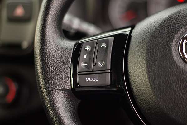 2017 Toyota Yaris Ascent NCP130R thumb-23