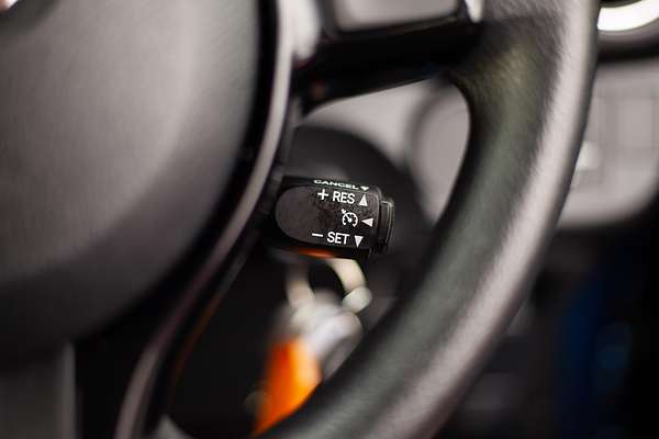 2017 Toyota Yaris Ascent NCP130R thumb-25