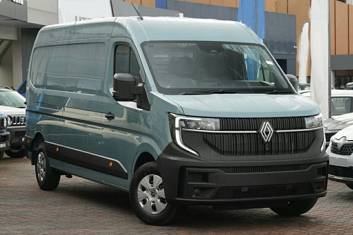 2026 Renault Master XDD LWB Mid Roof