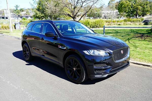 2018 Jaguar F-PACE 25t Prestige X761