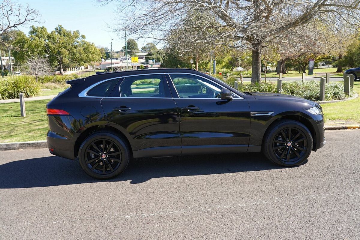 2018 Jaguar F-PACE 25t Prestige X761