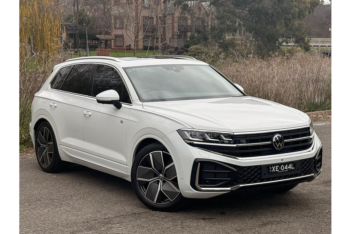 2024 Volkswagen Touareg 210TDI R-Line RC
