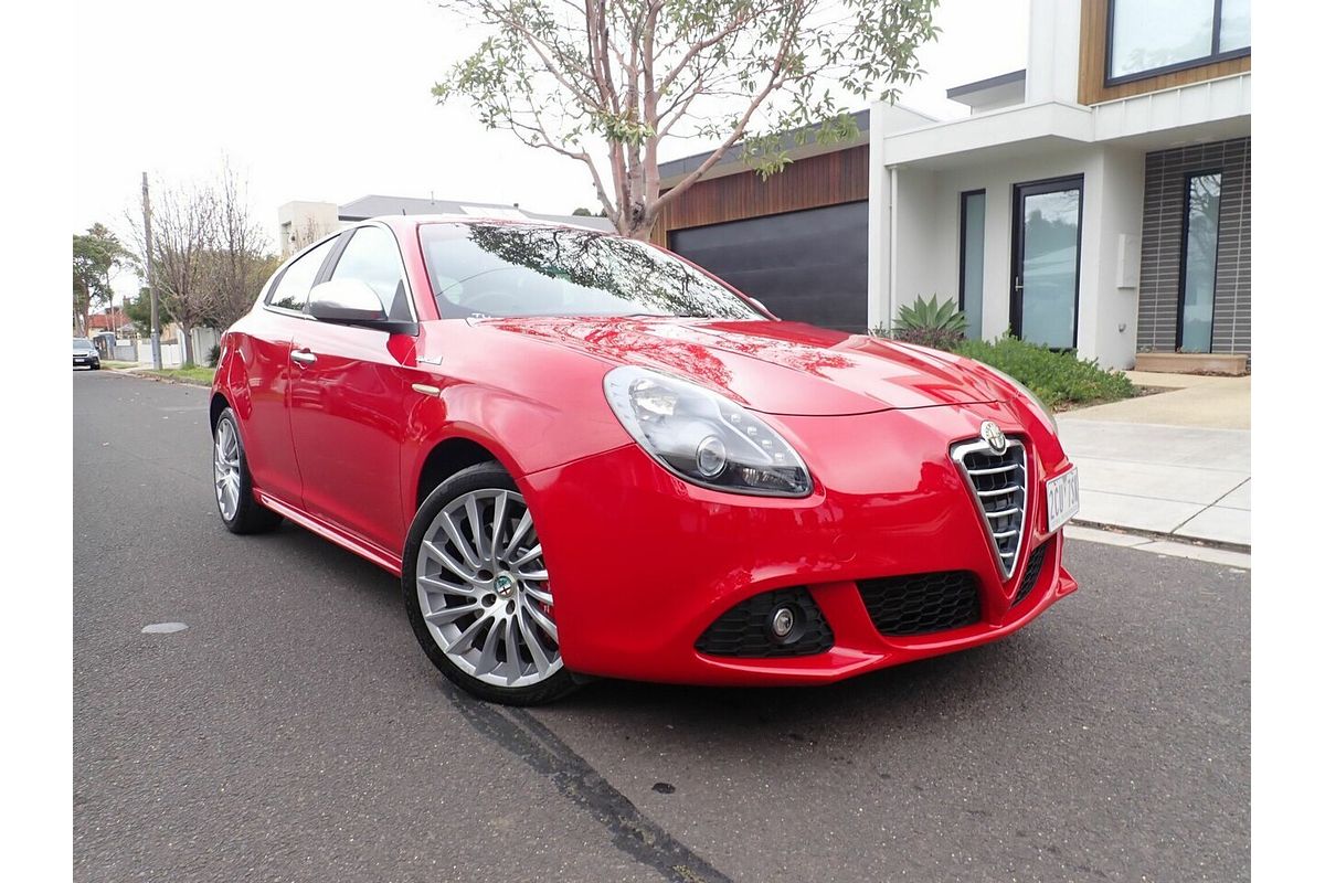 2013 Alfa Romeo Giulietta Distinctive Series 0