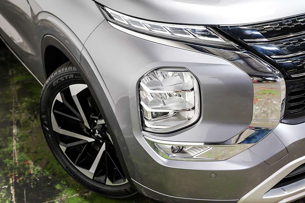 2021 Mitsubishi Outlander Exceed ZM
