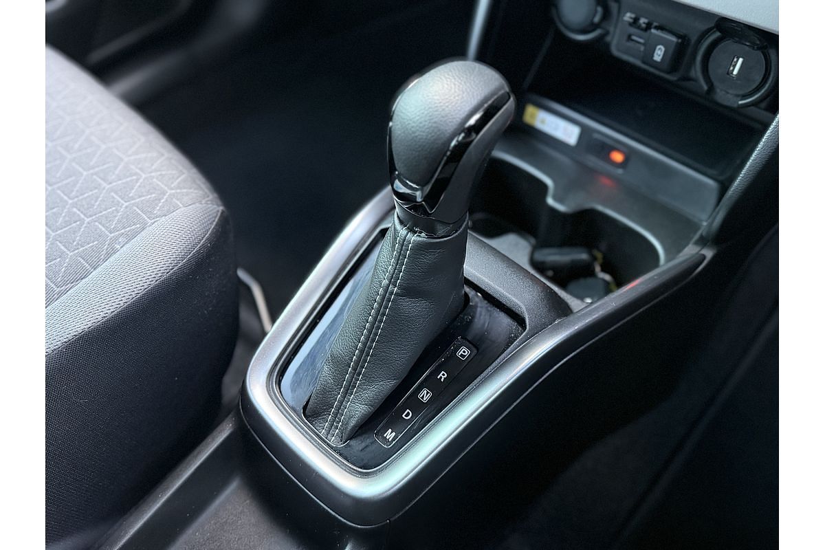 2024 Suzuki Swift Hybrid GLX UZ
