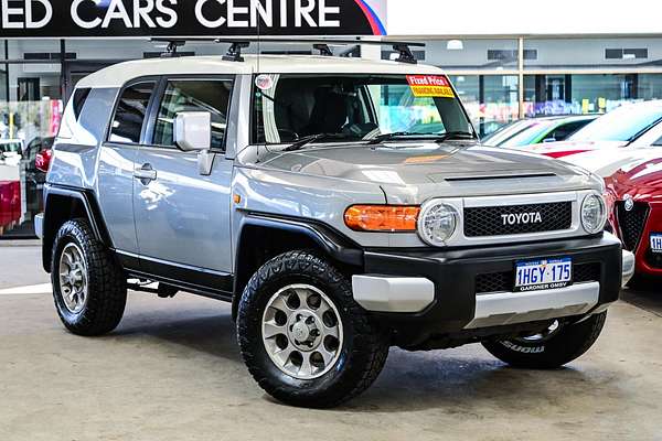 2011 Toyota FJ Cruiser GSJ15R