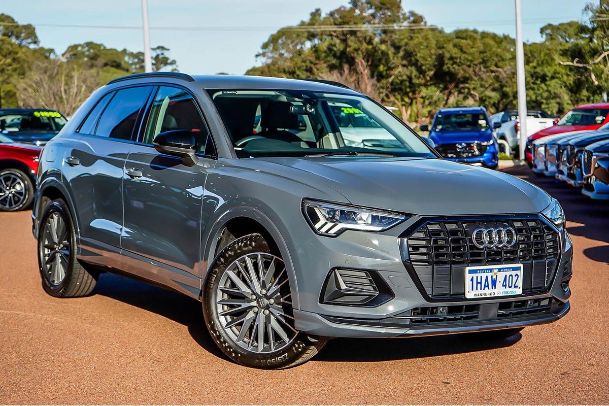 2020 Audi Q3 35 TFSI S line F3