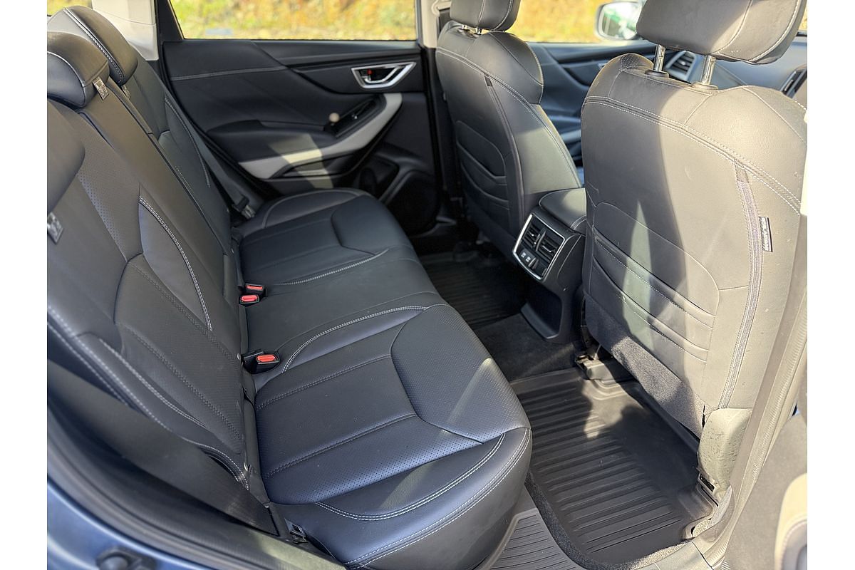 2022 Subaru Forester 2.5i-S S5
