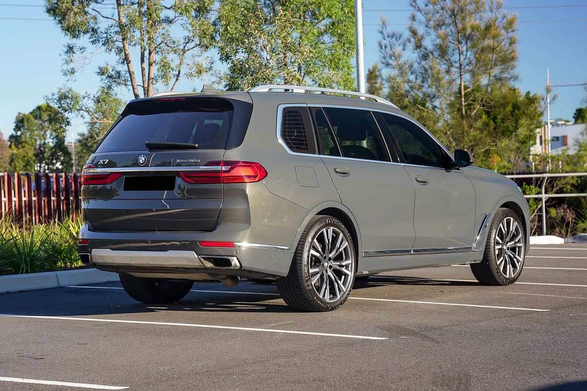 2021 BMW X7 xDrive30d G07