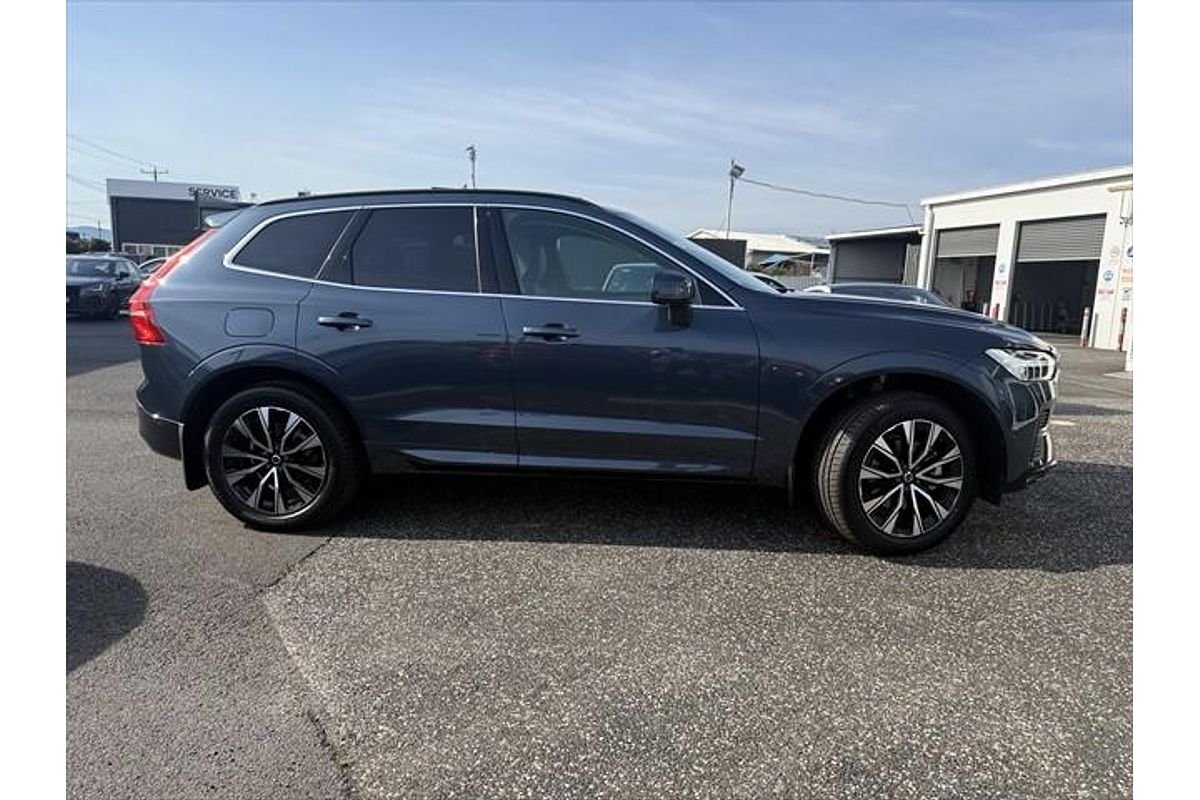 2024 Volvo XC60 Plus B5