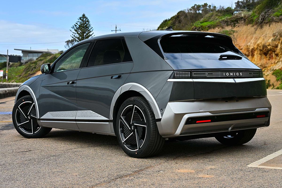 2026 Hyundai IONIQ 5 Elite NE.V6