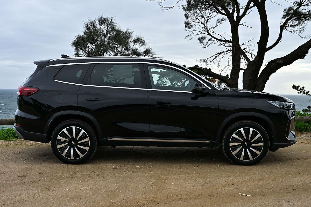2025 Chery Tiggo 8 Super Hybrid Ultimate T31